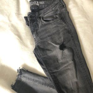 AEO Gray Super Low Jeggings